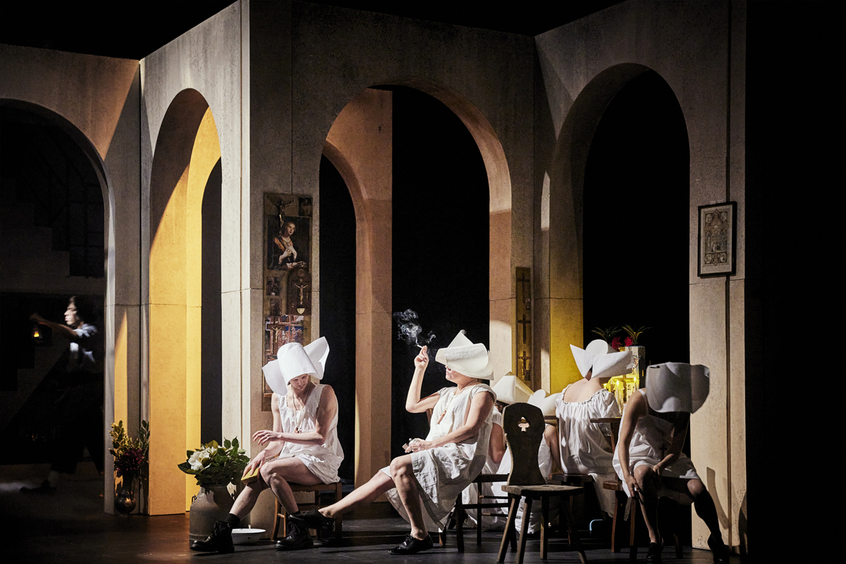 Les sœurs du Couvent